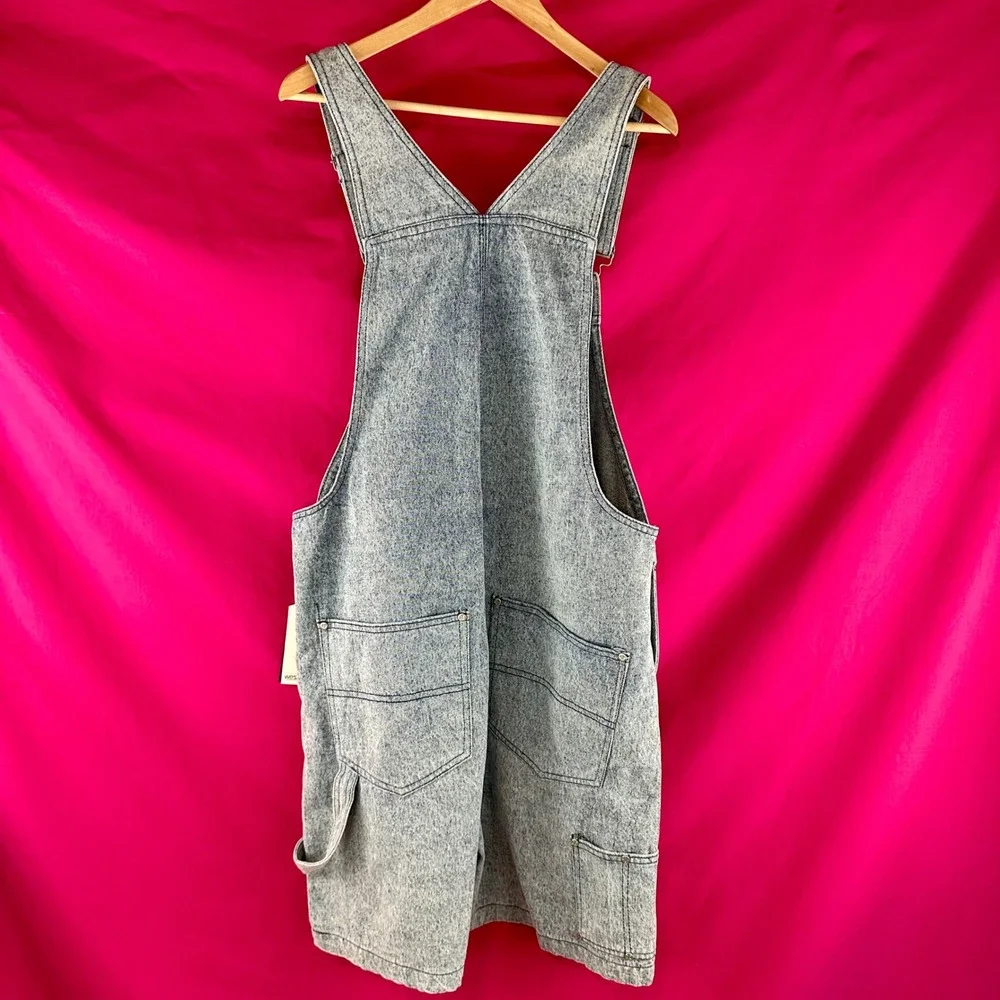 WeSC‎ Denim Bib Overall Shorts XL Unisex Light Wash Streetwear Overalls NWT